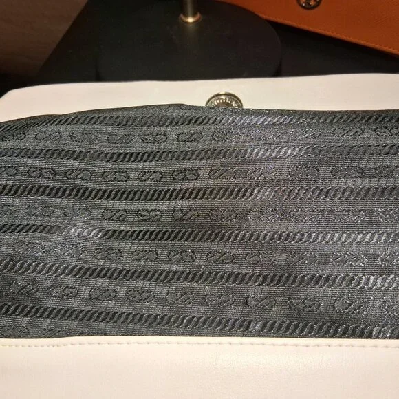 Cream Faux Leather Shoulder Bag – Curved Stitch Front - Back Zip Pocket - Picture 4 of 6